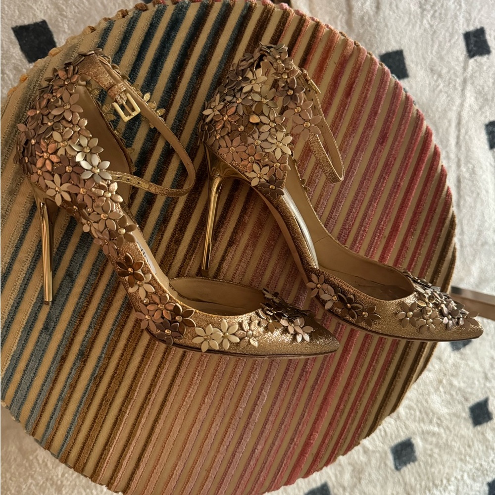 Jimmy Choo NWOT Lorelei Limited Edition Gold-Leather Flowers-Swarovski D’Orsay - Picture 11 of 16
